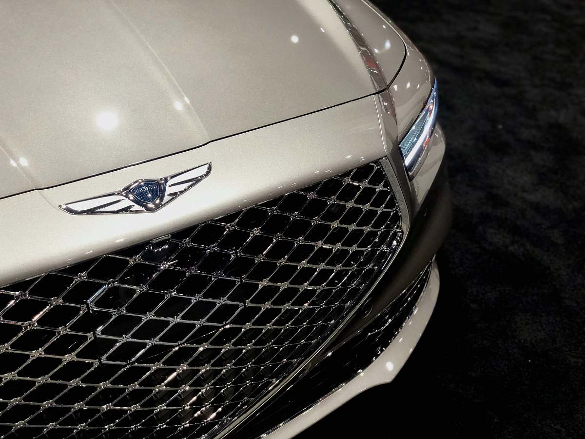 houston silver mercedes benz car on gray asphalt road united states